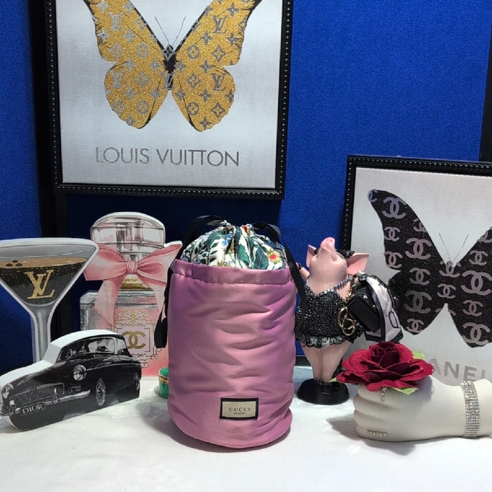 Gucci Cosmetic Pouch, Tote, Purse